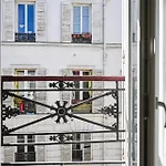 Bright And Cosy Studio Apartment In Republique Paris